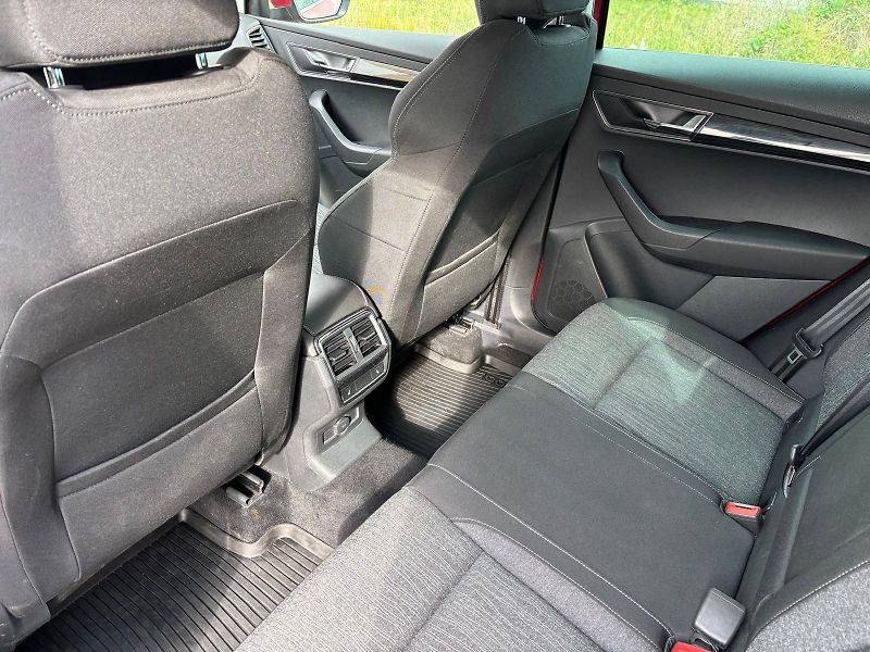 Škoda Karoq 1.5 TSI / 110 kW - fotka 26 z 30