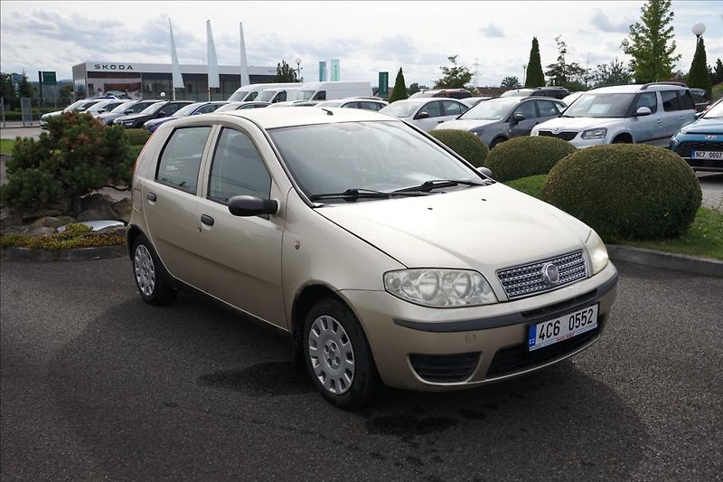 Fiat Punto 1,2 8V  Tažné - fotka 7 z 15
