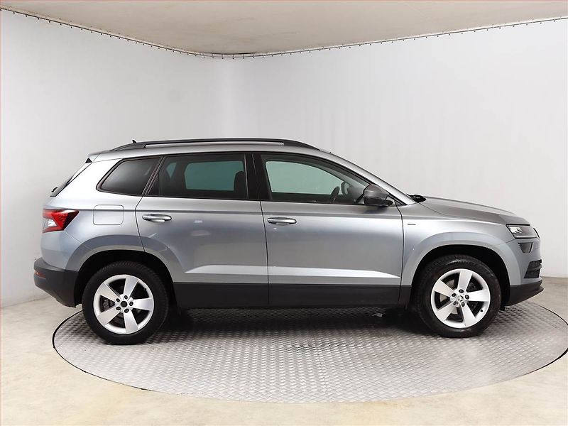 Škoda Karoq (2020) Ambition 1.5 TSI - fotka 6 z 15