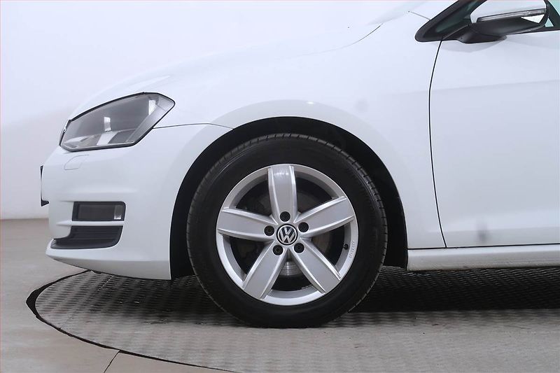 Volkswagen Golf (2016) 1.6 TDI, Serv.kniha, Tempomat - fotka 14 z 17