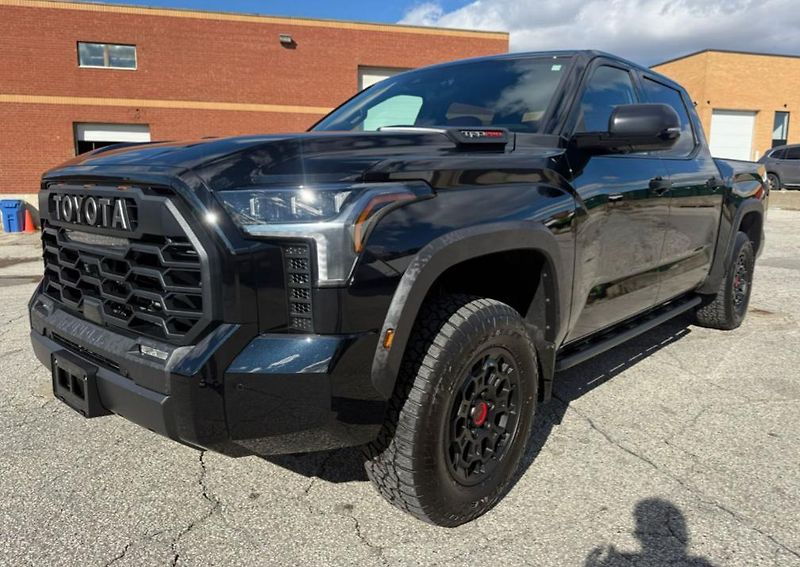 Toyota Tundra (2025) TRD PRO,hybrid,2026,CrewMax - fotka 4 z 5