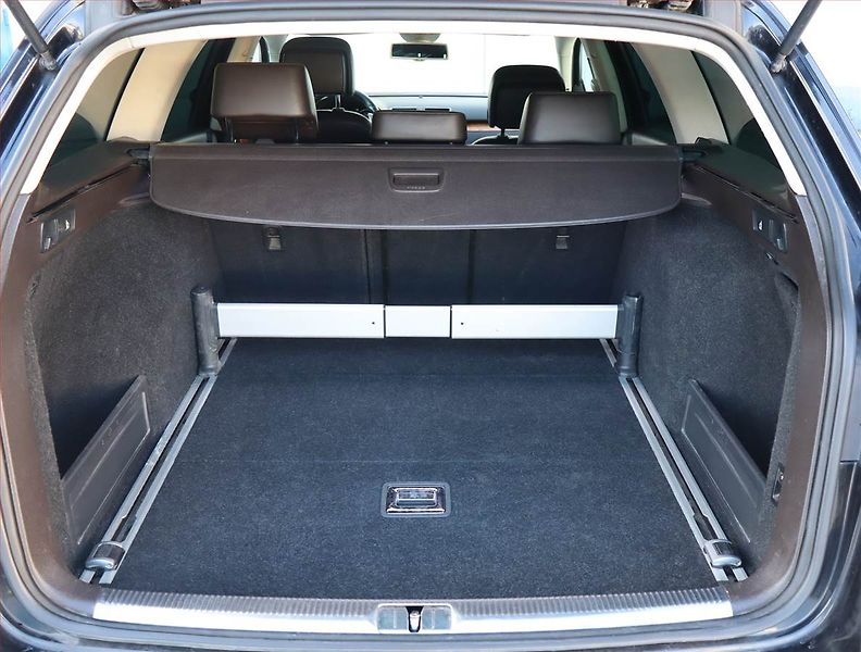 Volkswagen Passat (2011) 2.0 TDI, 4X4, Automat, Navi - fotka 14 z 20