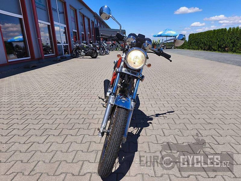 Suzuki GN 250 (1993) - fotka 6 z 10