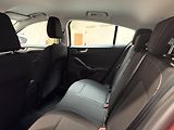 Ford Focus 1.0 EcoBoost mHEV 114kW Titani - náhled 11
