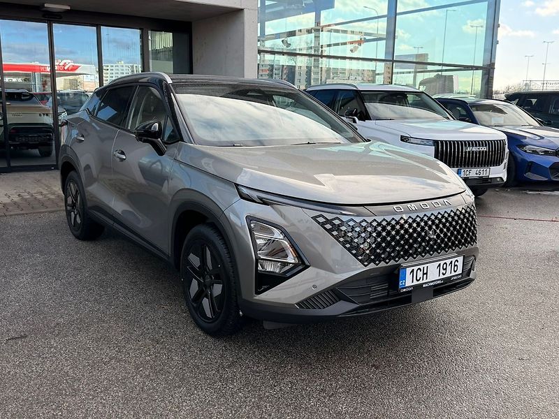Omoda 5 FACELIFT 1.6TGDI DCT PREMIUM - fotka 3 z 12