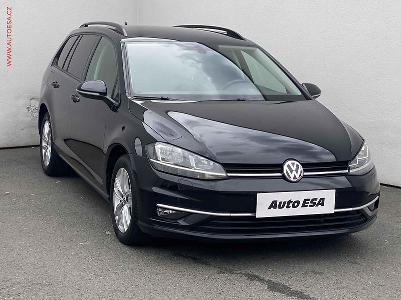 Volkswagen Golf (2019) 2.0 TDi, Comfortline, DSG - fotografie inzerátu