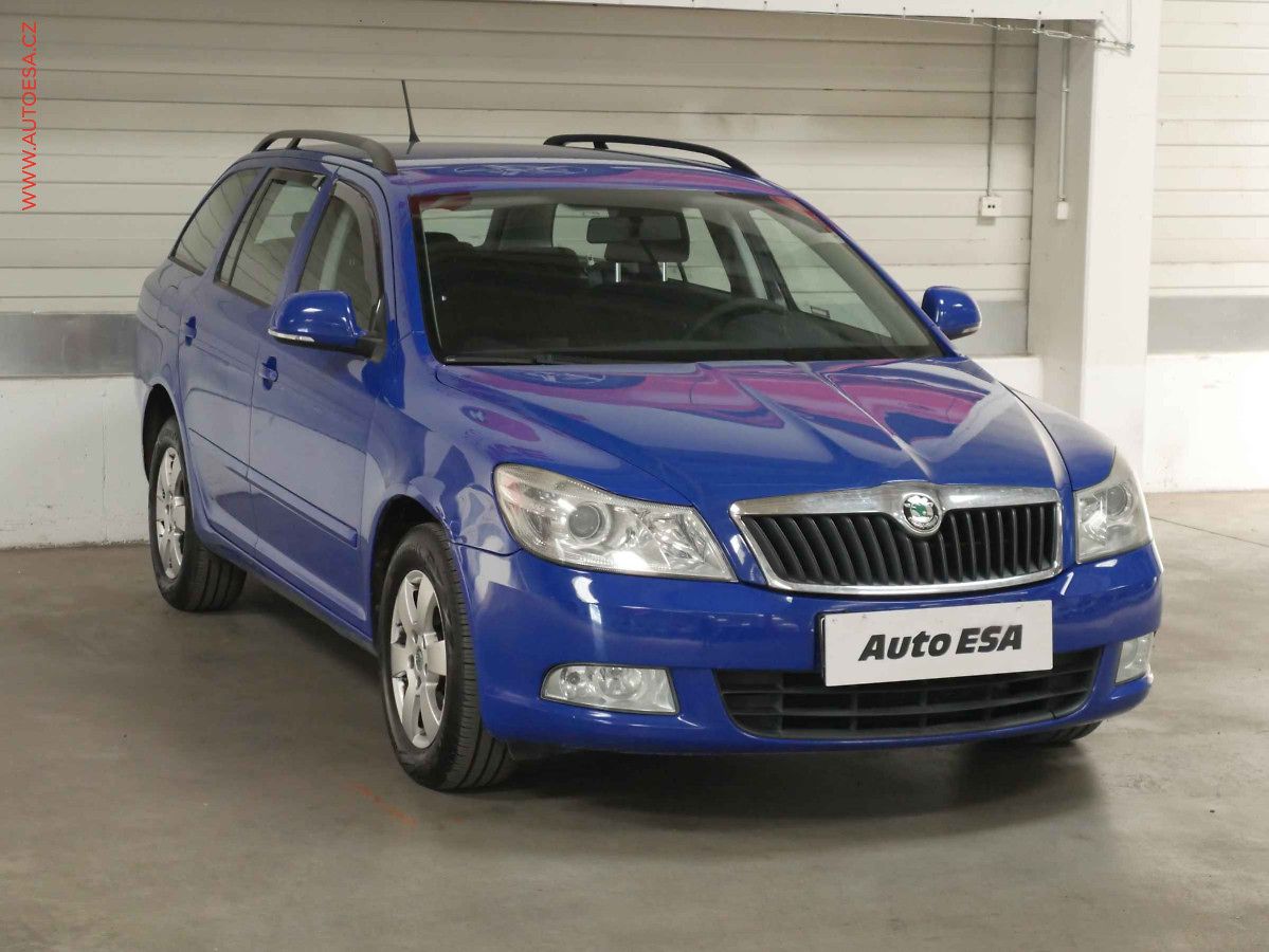 Škoda Octavia 1.6 TDi, ČR, AC, TZ, navi