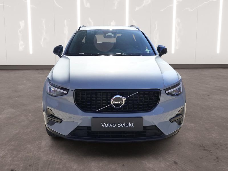 Volvo XC40 (2024) Plus, B3 Mild hybrid, Benzín,  - fotka 6 z 20