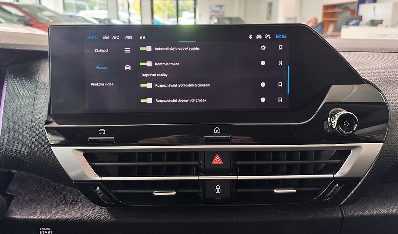 Citroën ë-C4 X 1.MAJITEL, ČR, DPH,V ZÁRUCE - fotka 19 z 32