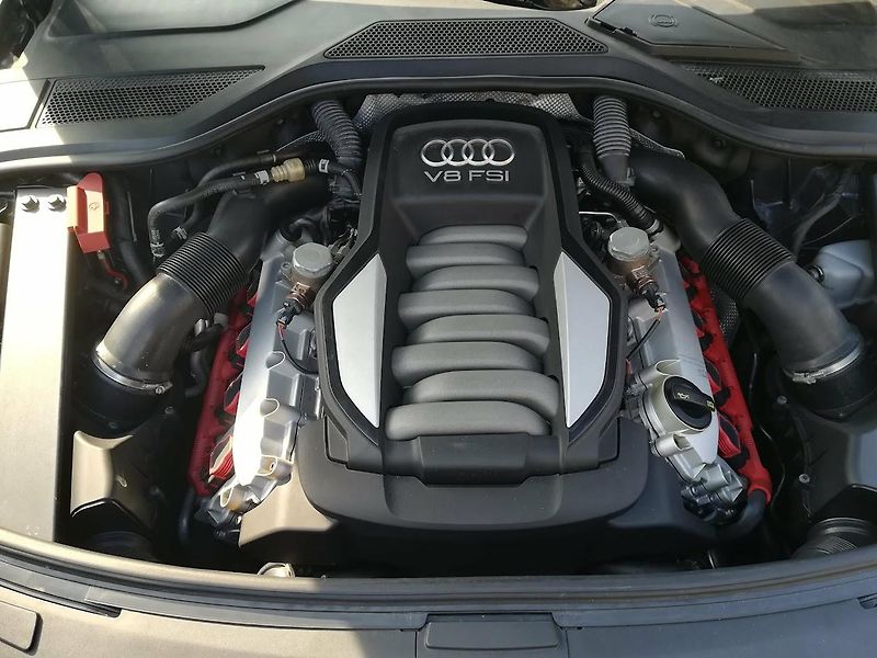 Audi A8 (2011) - fotka 12 z 15