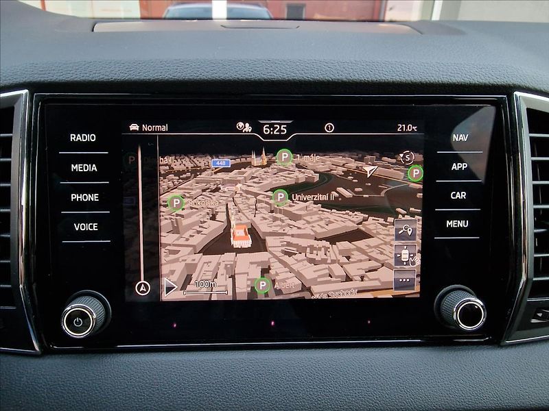 Škoda Karoq 2.0 TDI Style DSG,ČR,1.Maj - fotka 28 z 50