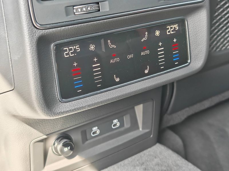 Audi Q8 SUV 50 Quattro 8TT 3,0TDI - fotka 24 z 28