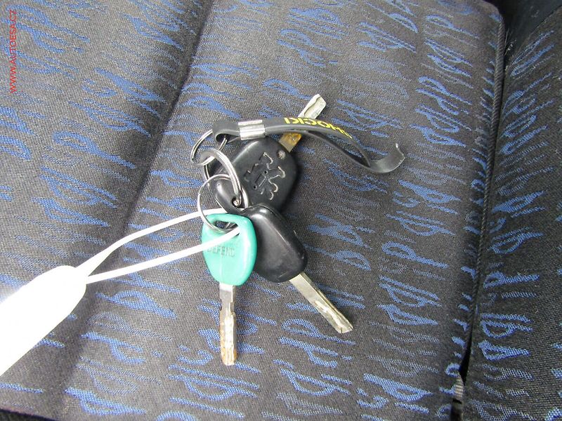Peugeot 307 (2002) 1.6 16V, ČR, Klima - fotka 16 z 16