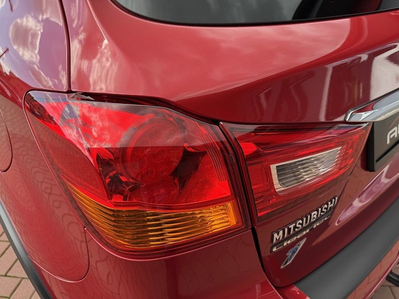 Mitsubishi ASX (2018) 1.6i Mivec Xenony Webasto - fotka 41 z 48