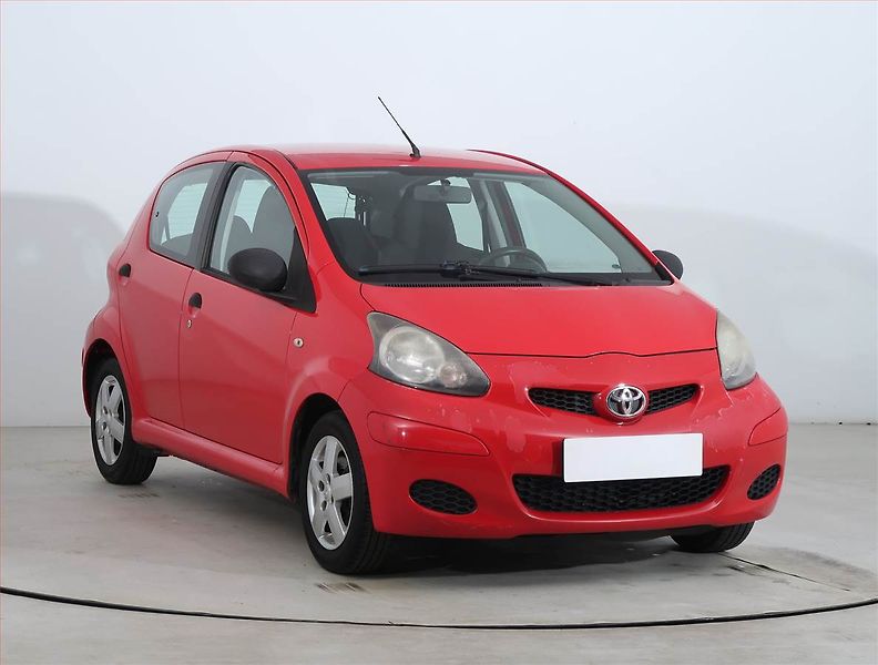Toyota Aygo (2011) 1.0 VVT-i, nová STK - fotka 1 z 15