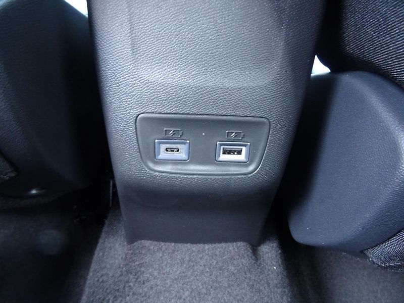 Peugeot 2008 (2026) ALLURE Turbo 100k MAN6 - fotka 37 z 43