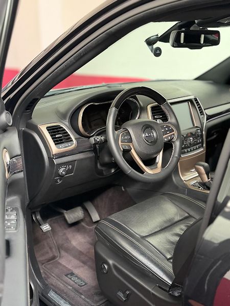 Jeep Grand Cherokee (2016) - fotka 8 z 14