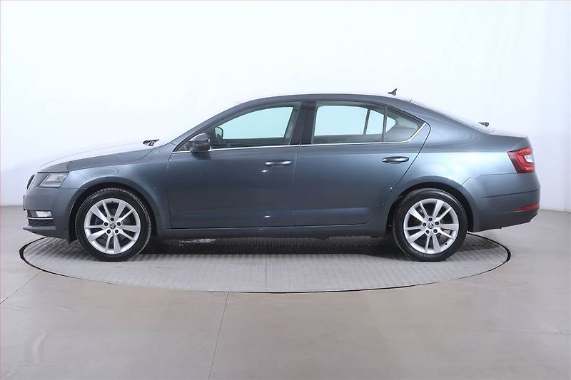 Škoda Octavia (2018) 2.0 TDI, Navi, Tempomat - fotka 3 z 21