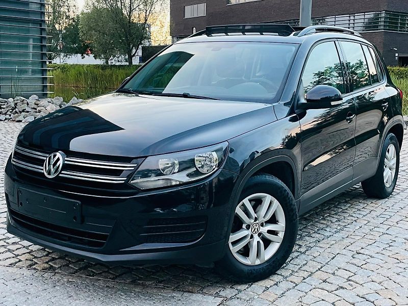 Volkswagen Tiguan 1.4TSI MANUÁL VÝHŘEV PANORAMA - fotka 1 z 46
