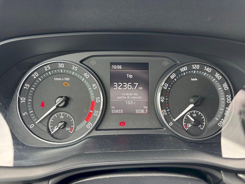 Škoda Octavia (2024) Combi 2.0 TDI Ambition - fotka 18 z 30