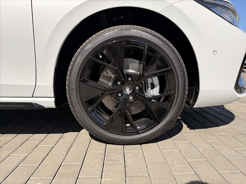 Volkswagen Passat (2026) 2,0 TSI 195kW 7DSG  R-Line Peo - fotka 12 z 23