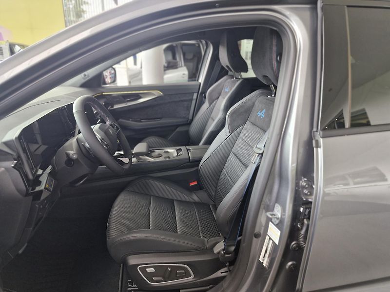 Renault Austral (2026) esprit Alpine mild hybrid 150  - fotka 5 z 9