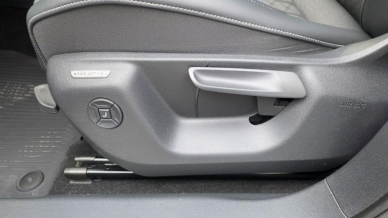 Volkswagen Tiguan (2024) 2.0TDI 142kW 4x4 DSG7 Rline TZ - fotka 20 z 50