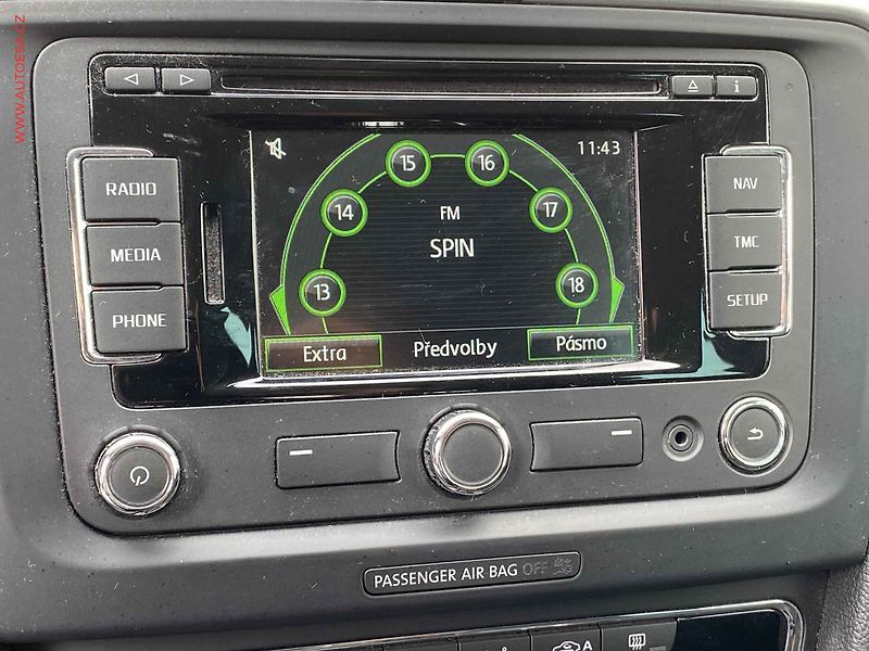 Škoda Superb (2014) 2.0 TDi, ČR, Ambition, bixen - fotka 18 z 20