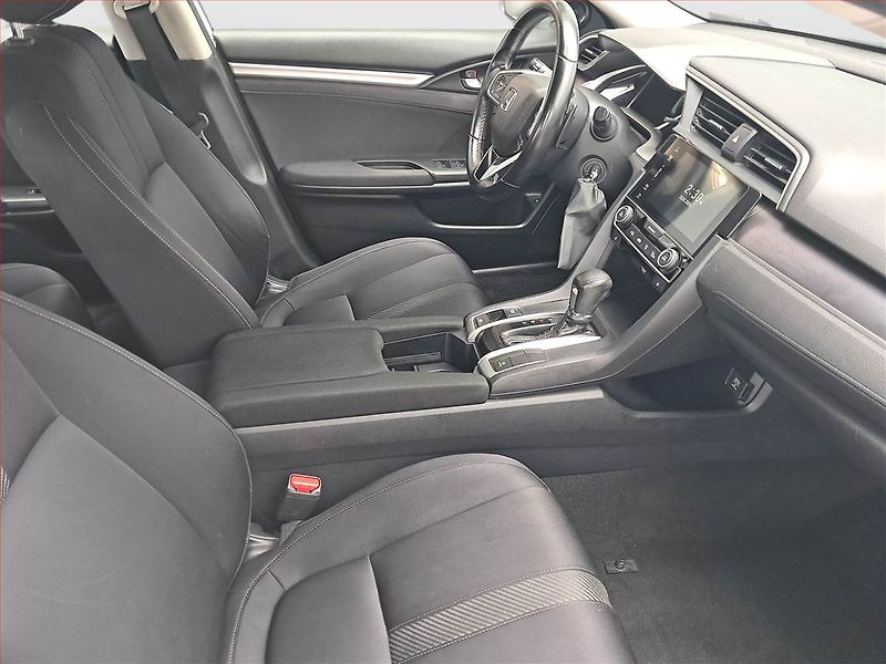 Honda Civic (2019) 1.5 VTEC - fotka 9 z 17