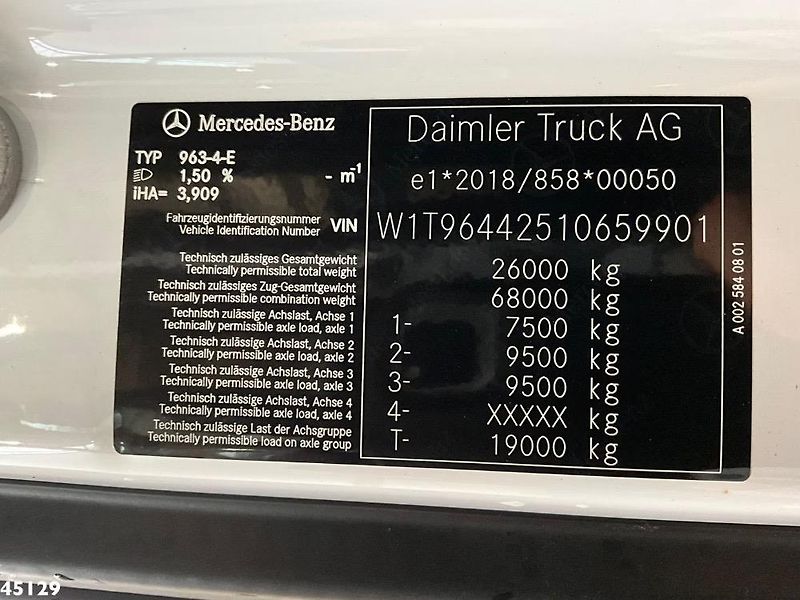 Mercedes-Benz (2025) Arocs 2663 6x4 tahač 68t  - fotka 20 z 20