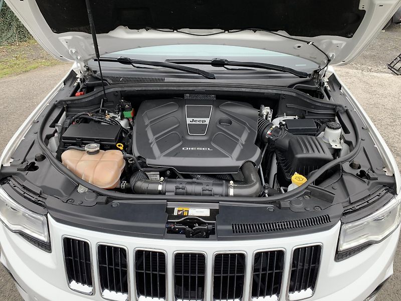 Jeep Grand Cherokee 3.0CRD LIMITED NAVI KAMERA  - fotka 43 z 52