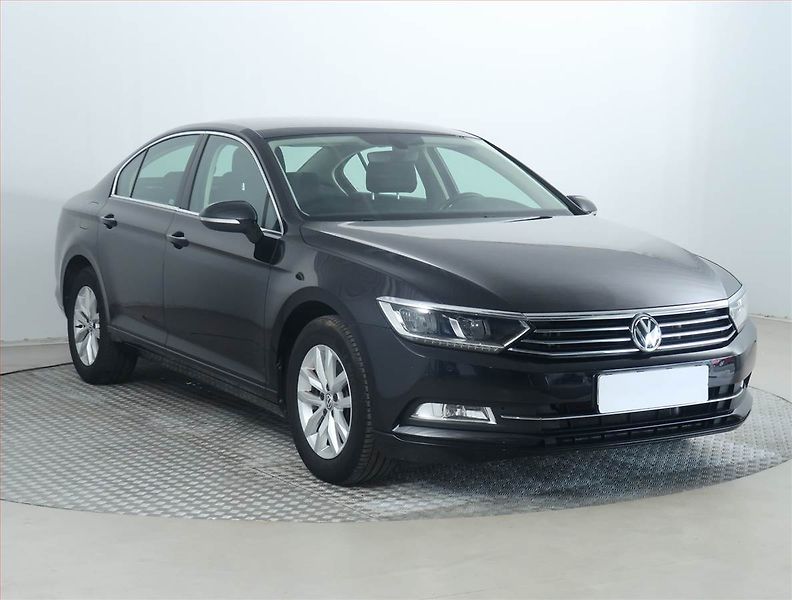 Volkswagen Passat (2016) Comfortline 1.8 TSI - fotografie inzerátu