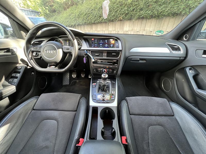 Audi A4 Avant S-LINE 3.0 TDi 180 kW QUATTRO - fotka 9 z 22