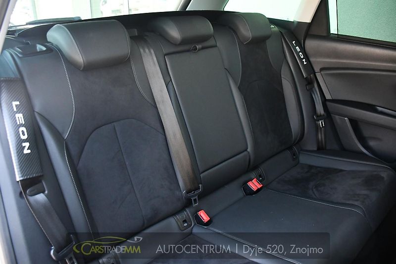 Seat Leon 1.8TSi Xcellence LED - fotka 21 z 57