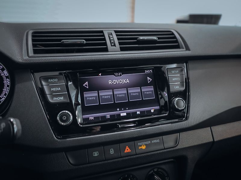 Škoda Fabia 1.0 TSI 70 kW Ambition - fotka 13 z 28