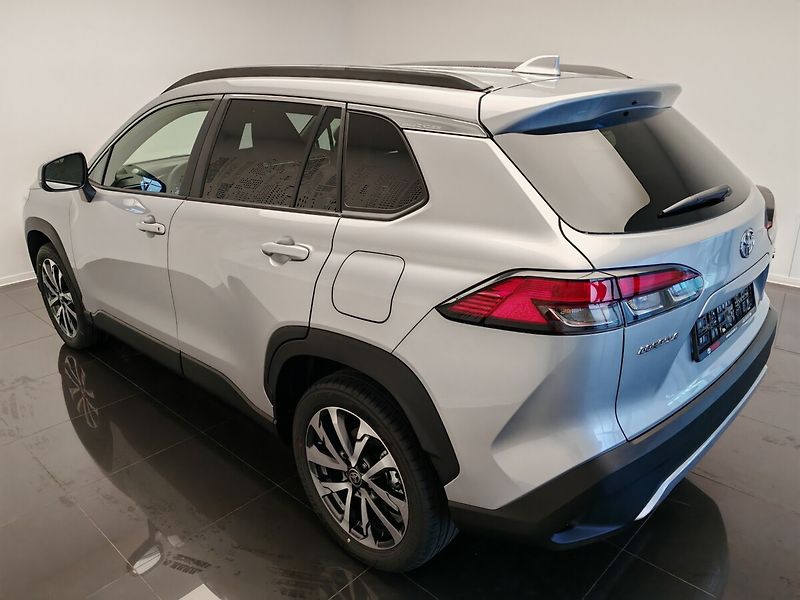 Toyota Corolla Cross 2.0 Hybrid Style Tech - fotka 6 z 19