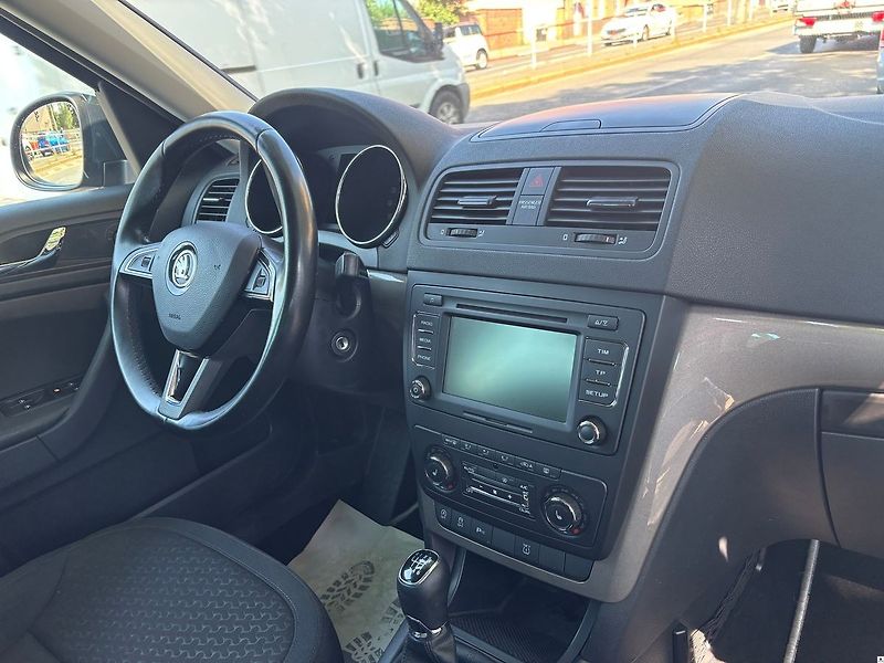 Škoda Yeti 1.4TSi-90KW/2015/ELEGANCE.1MAJ - fotka 39 z 49