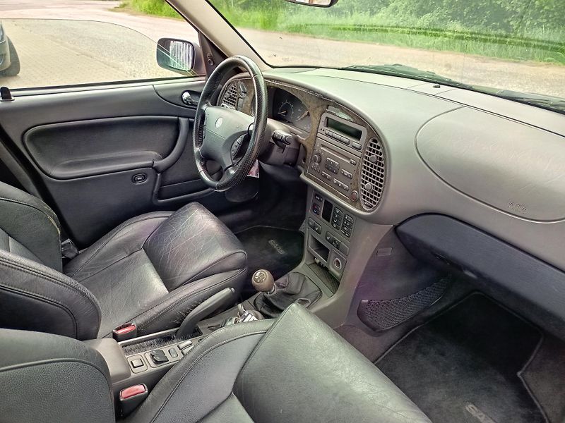 Saab 9-3 (2001) 2.0TS - fotka 22 z 31