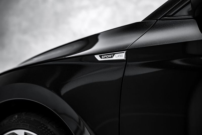 Škoda Superb Sportline - fotka 9 z 25