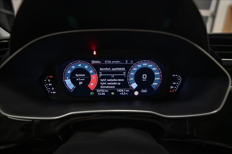 Audi Q3 1,5 35 TFSI S-LINE NAVI VÝHŘEV - fotka 16 z 37