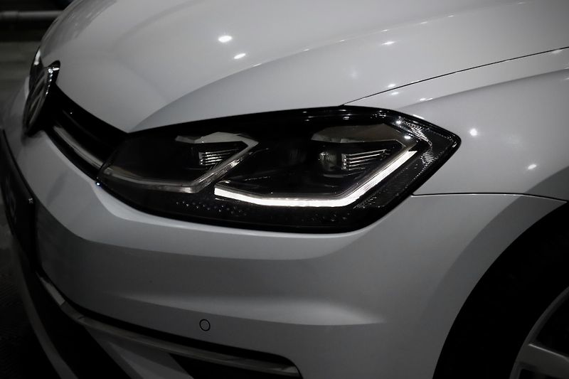 Volkswagen Golf Variant 7 FL 1.4 TSI 92 kW Highline - fotka 10 z 35