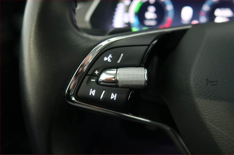 Škoda Octavia (2021) Style 1.4 TSI iV - fotka 19 z 22