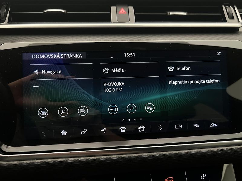 Land Rover Range Rover Velar D300 S AWD AUT CZ - fotka 38 z 47