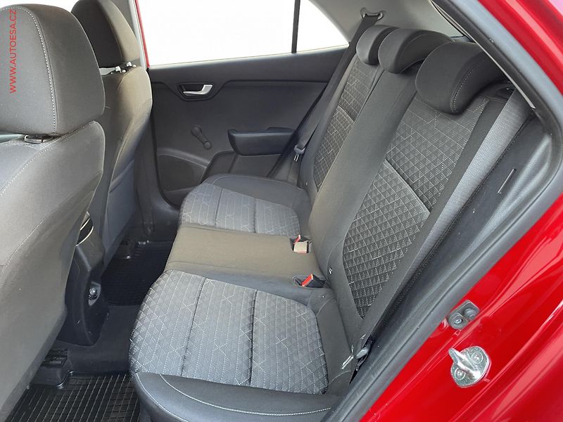 Kia Rio (2017) 1.2i, ČR, AC, tempo - fotka 10 z 19