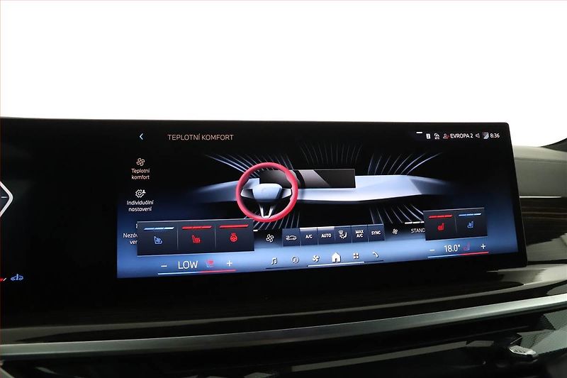 BMW X7 (2025) xDrive40d, Navigace - fotka 12 z 22