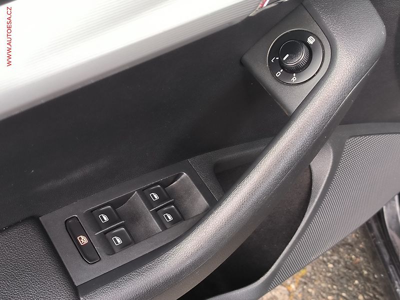 Škoda Octavia (2014) 1.2 TSi, Elegance, bixen, TZ - fotka 18 z 20