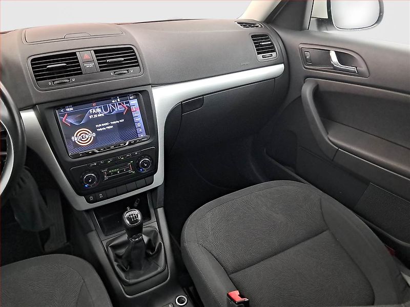 Škoda Yeti (2013) 1.4 TSI, Tempomat - fotka 8 z 18