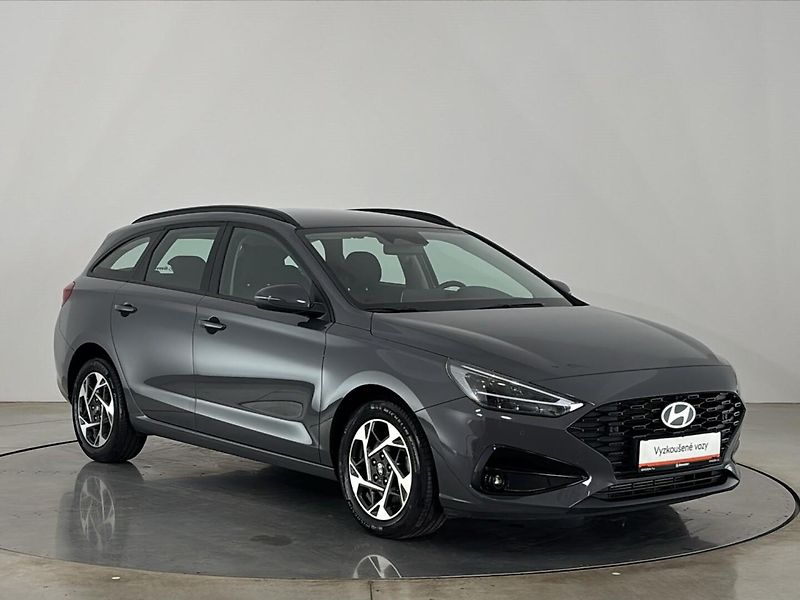 Hyundai i30 SMART DCT - fotka 14 z 26