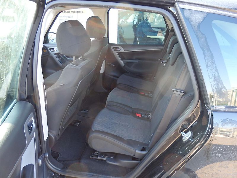 Citroën C4 Picasso 1.6 HDI 80 kW DIGI. KLIMA - fotka 7 z 14