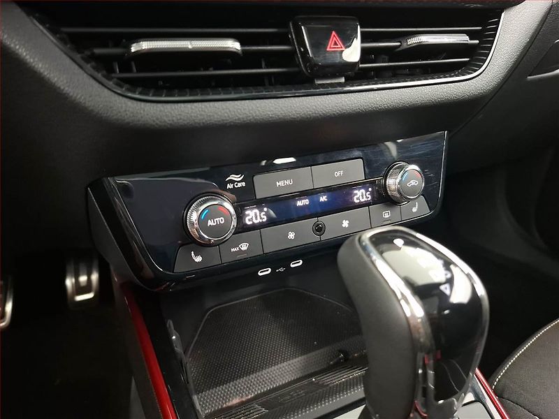 Škoda Fabia (2025) 1.0 TSI, Monte Carlo, FullLed - fotka 16 z 22